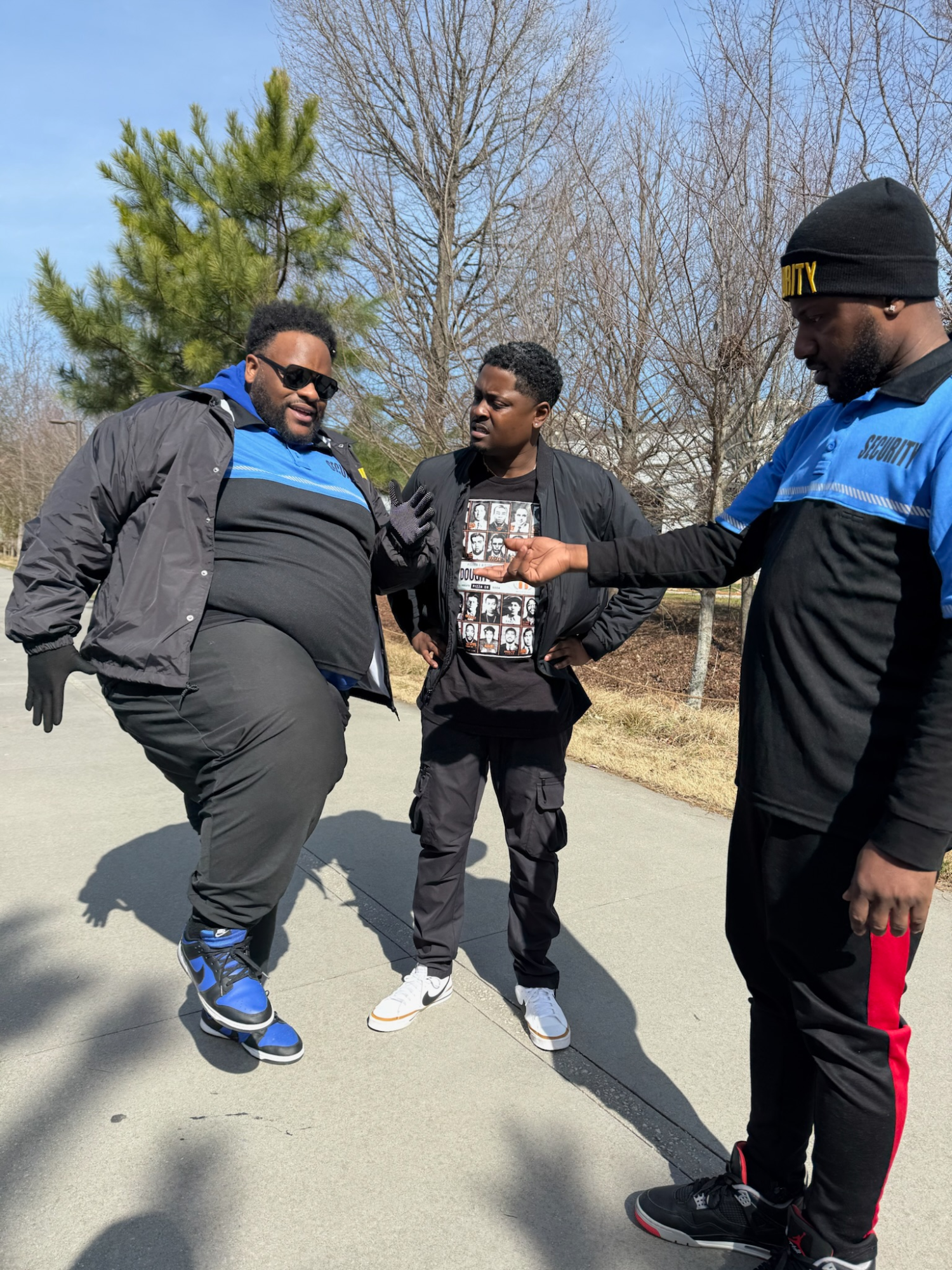 When Dalen joins in on Ronnie’s fitness journey! #God #Jesus #Jesusispoppin #Jesusbeenpoppin #kountrywayne #letthatsizzleinyourspirit #helpisontheway #love #Dalen