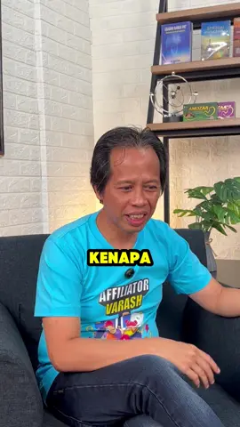 Sejak awal, saya memilih menciptakan produk berbentuk minyak. Bukan tanpa alasan, tapi karena saya percaya pada kekuatan ramuan alami. Ternyata, keahlian ini bukan hanya hasil belajar, tapi juga bagian dari DNA. Kakek saya dulu seorang peramu obat, dan tanpa disadari, saya mewarisi instingnya. Bagi saya, ini bukan sekadar bisnis, tapi panggilan untuk menghadirkan manfaat bagi banyak orang. #varash #minyakvarash #herbal #produk #bisnis #afiliate #pebisnis 