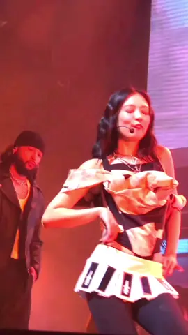 quanto dançarino bonito ela tem 😅🫢 Jennie in the ruby experience LA #therubyexperience #likejennie  #rubyexperience #jennieblackpink #blackpink #bts #Kpop #blinks #peacocktheater #fyp 