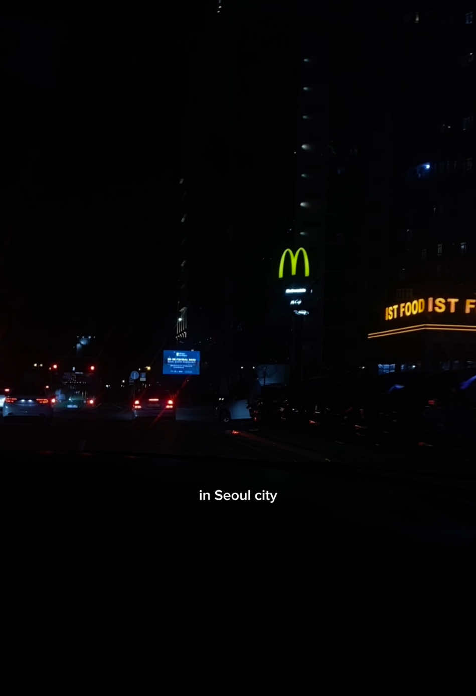 me? obsessed with that song? exactly.  @JENNIE #jennie #seoul #seoulcity #ruby #nightdrive 