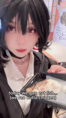 sorry shak hungy no live todayy jangan kangen yh 😎🤏 livenya besok gems  #ellenjoe #ellen #zzz #zzzcosplay #uwoh #zenlesszonezero #cosplay #cosplayer #ellenjoecosplay #ellenjoezenlesszonezero #エレンジョー #ゼンレスゾーンゼロ #food #fish #shark #eat #dinner 