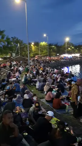 bukber... #banyuwangi #pantaiboombanyuwangi 