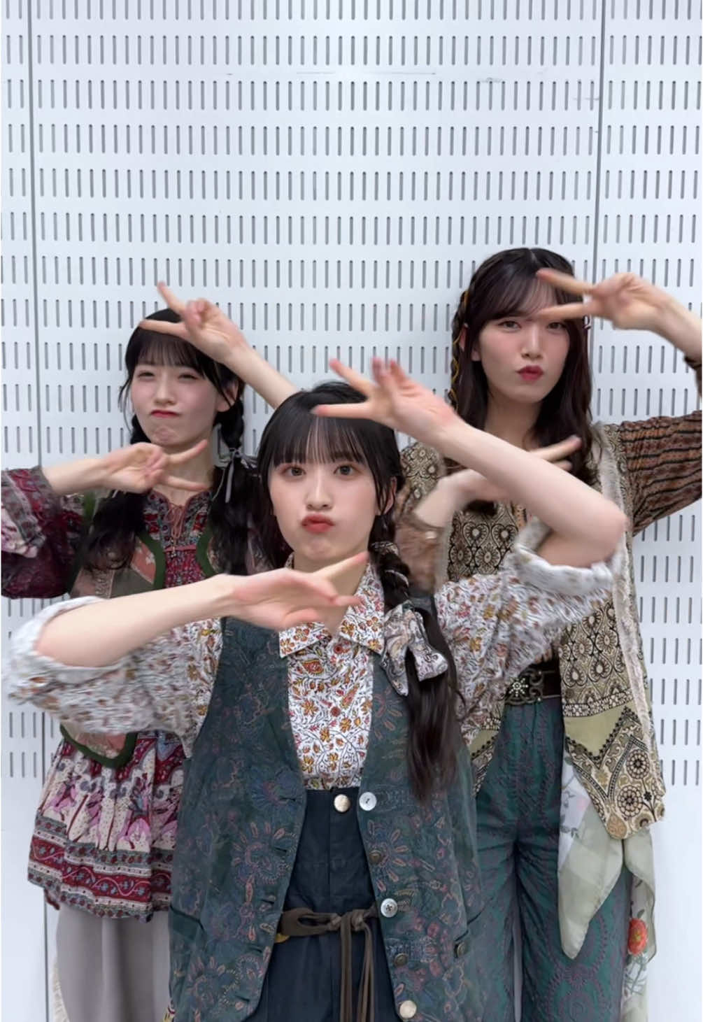 😠😚🥰😜🥺 Let's try~!!🎪 🥴😘🤨😋😵‍💫 #櫻坂46_UDAGAWA  #IshimoriRika #MuraiYu #MurayamaMiu #dance #櫻坂46 #sakurazaka46 #sakurazaka46_TikTok