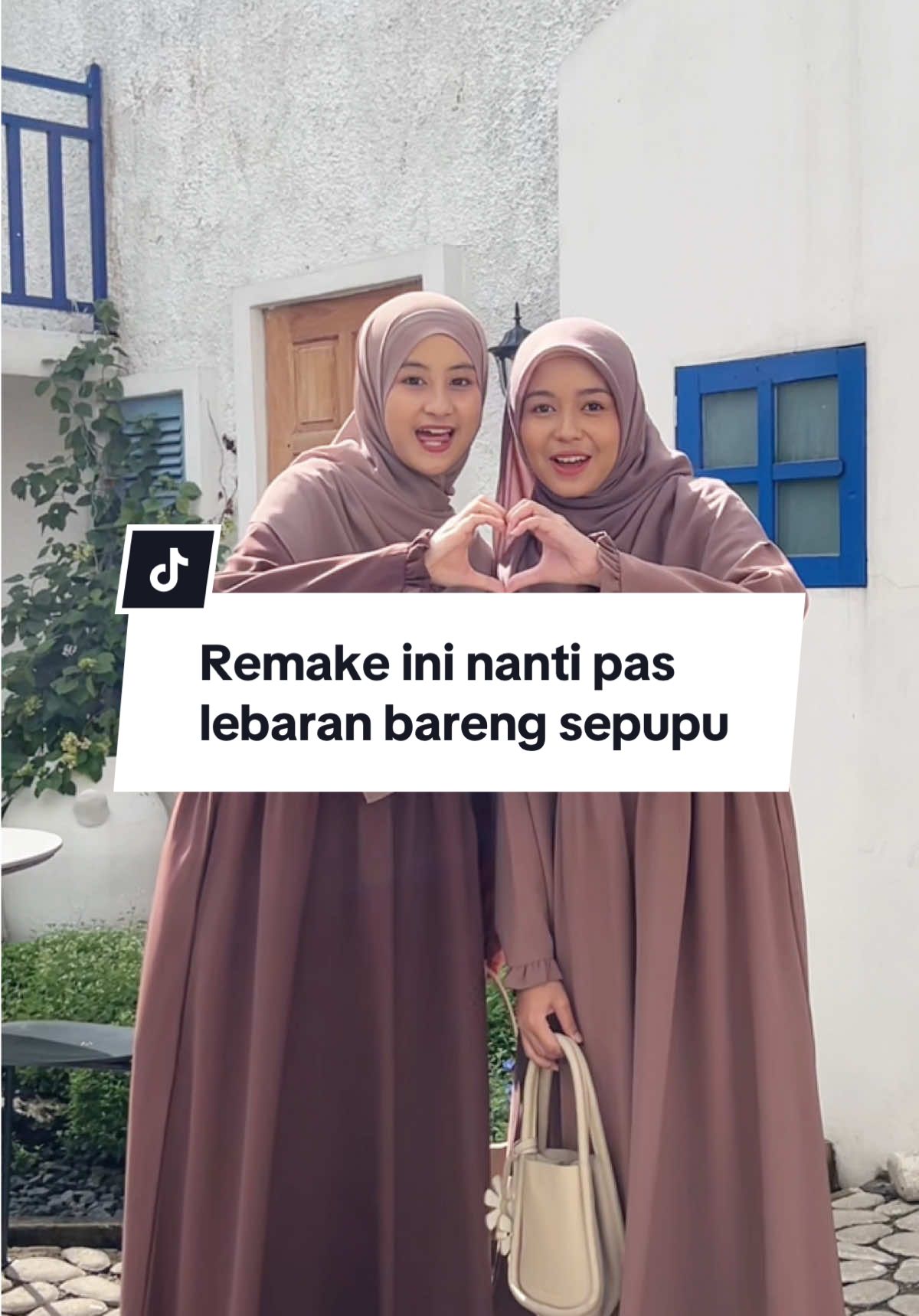 Gas sih nanti sama sepupu ade-ade bikin ini! Aura cewe cute nya langsung keluar!!💖 #bajulebaran #ootdlebaran #lebaran2025 #syaribareng #dresslebaran 