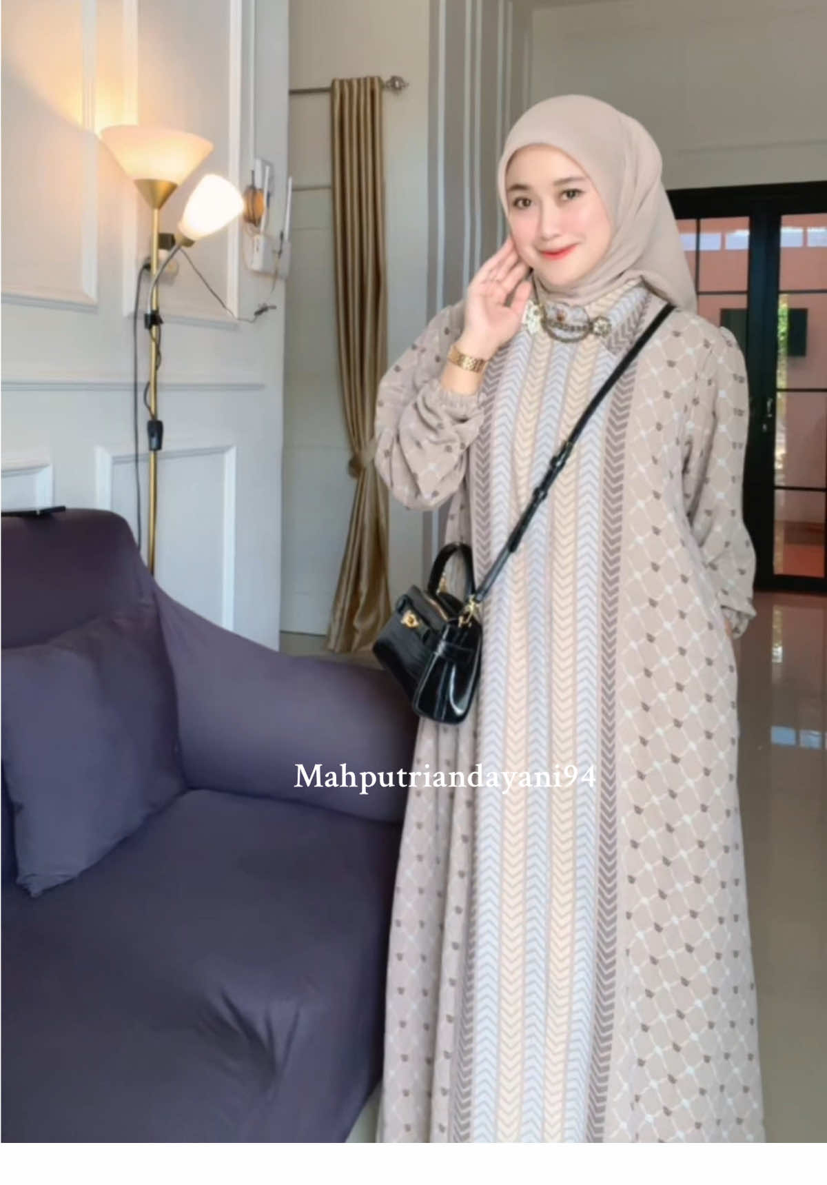 Gamis buat lebaran motif terbaru mewah poll bundsay 😍 #gamis #gamiskekinian #gamislebaran #gamislebaran2025 #ramadhan #lebaran2025 #LIVEhighlights #TikTokLIVE #LIVE #ootdhijab #fypp 