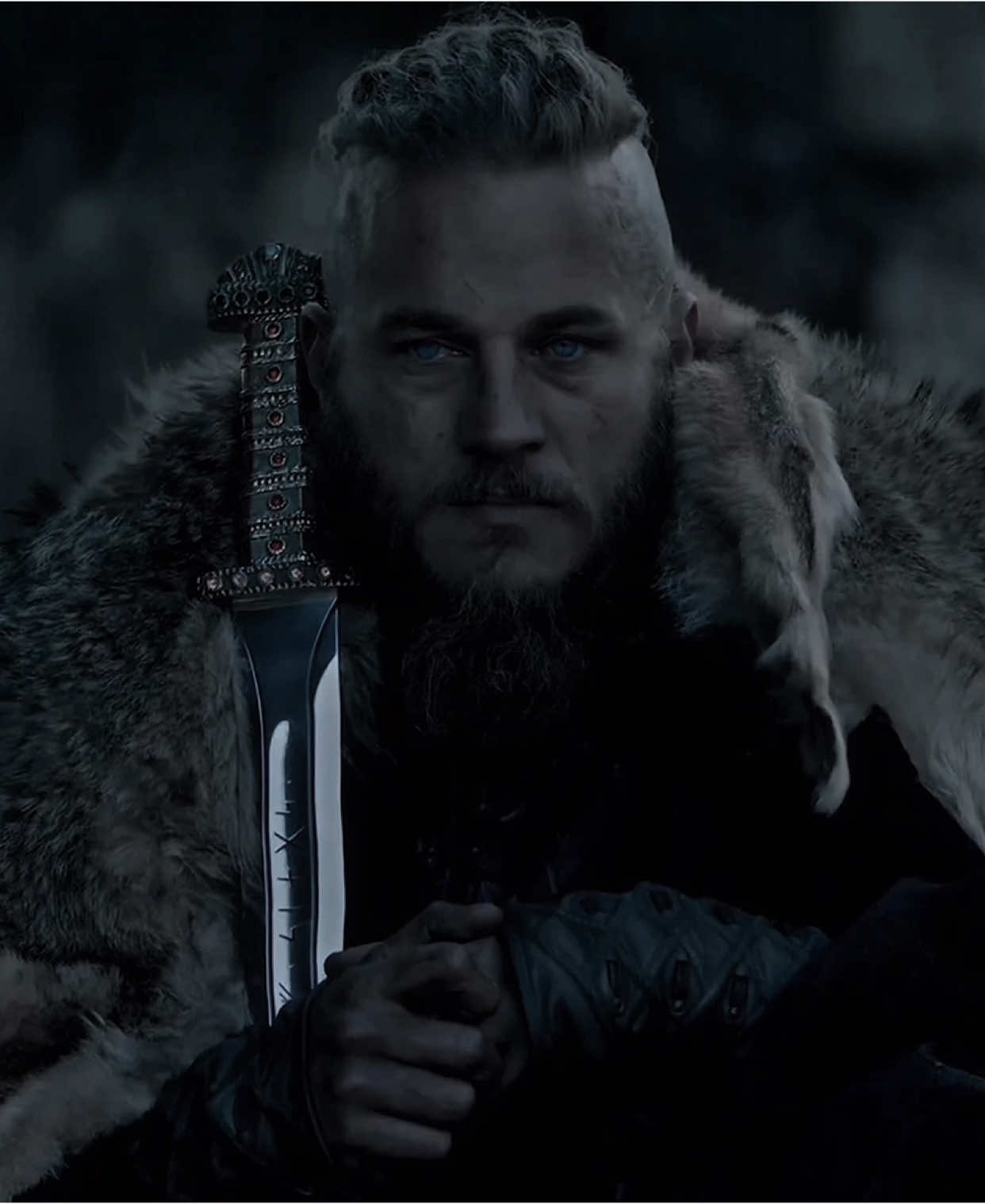 عن الباسترد وتالله @S #vikings #ragnarlothbrok #ragnar #travisfimmel #fyp 