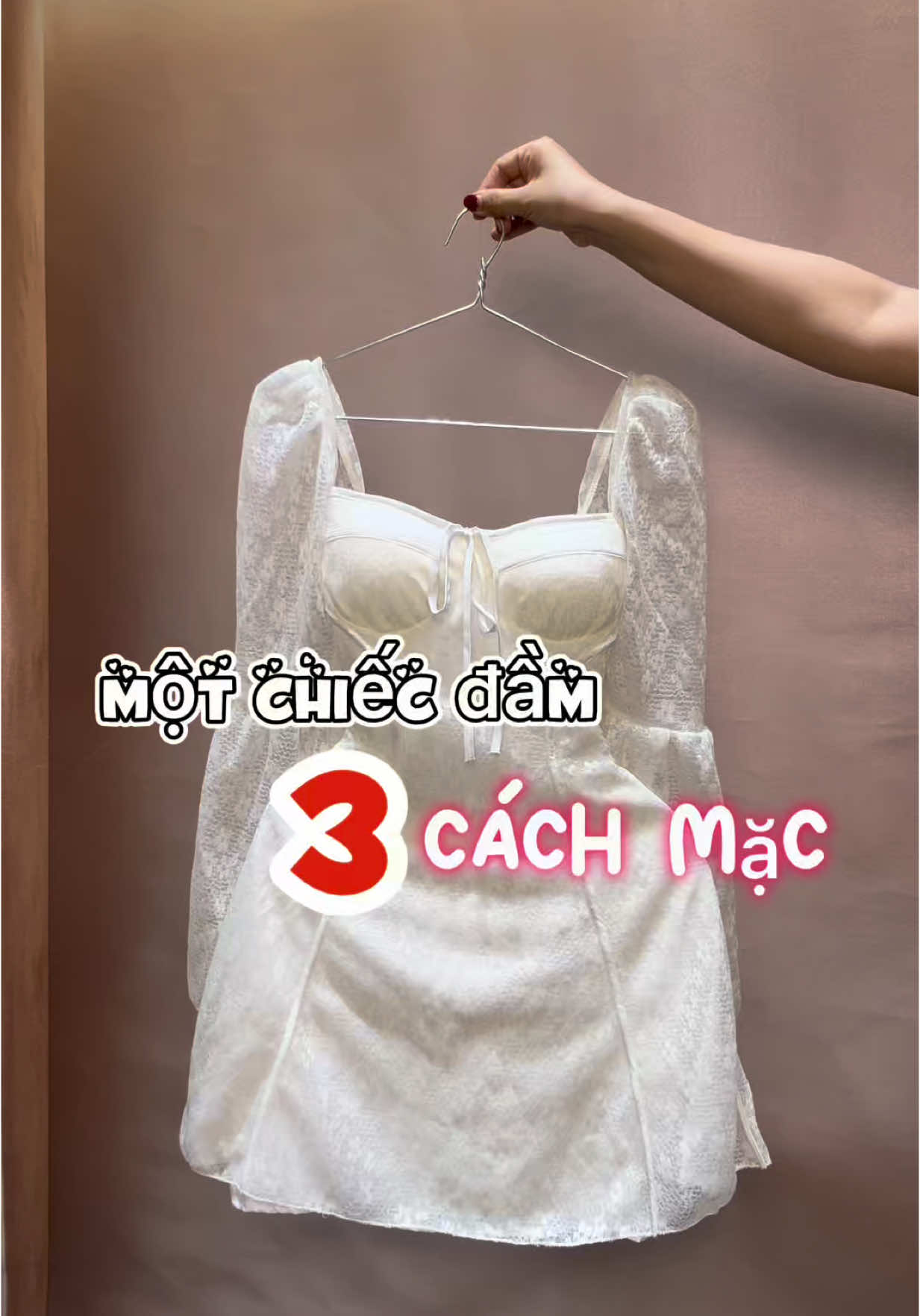 Có rất nhìu cách để làm các nàng vui như là mua 1 chiếc váy nhưng mặc được nhìu kiểu 🤣🤣🤣  #vayxinh #đầm #vayditiec #thoitrangnu #party #tiktok #trending #xuhuong #fyp 
