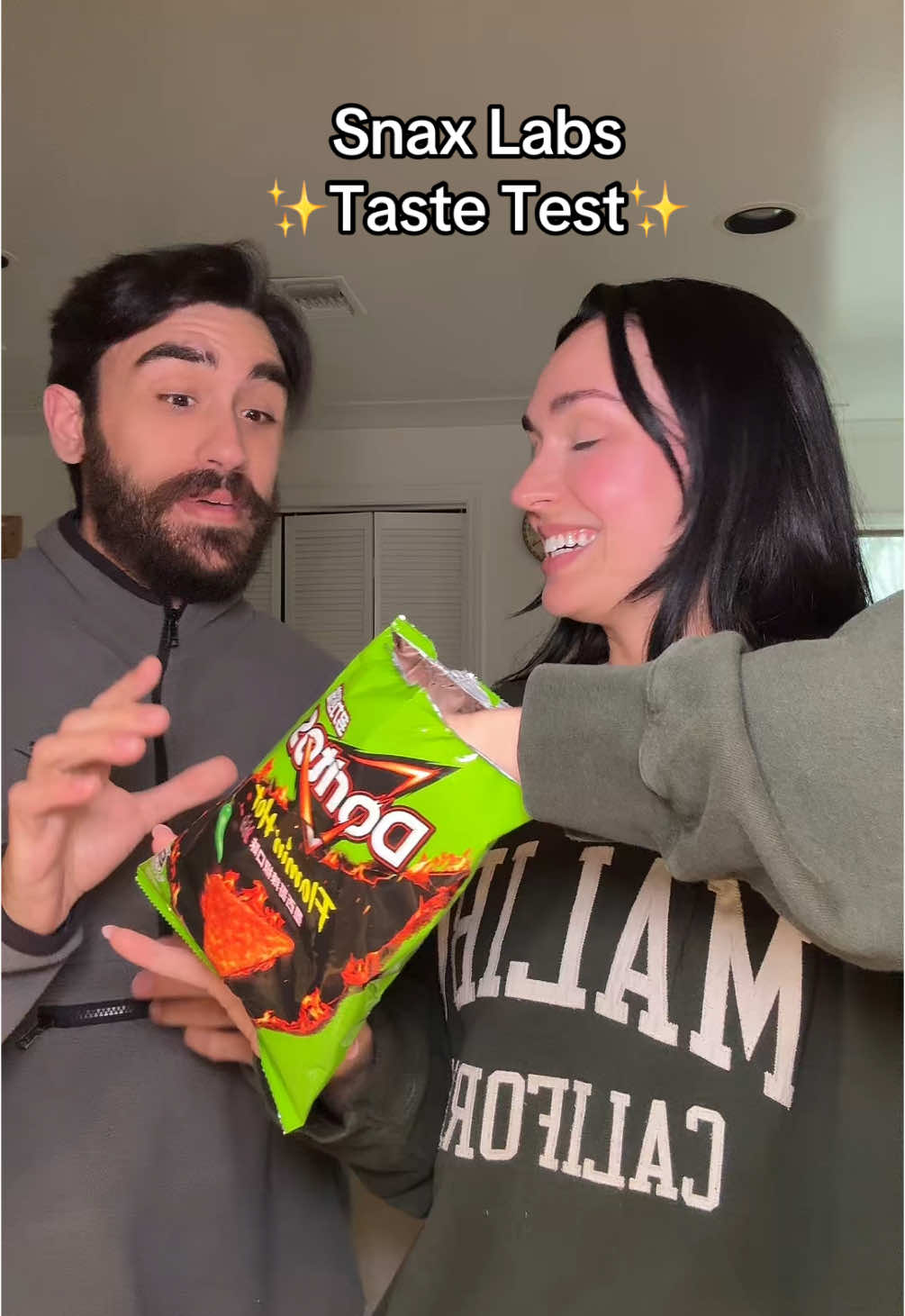 this is so FUN😍 #thesnaxlab #tastetest #koreansnacks #foodreview 