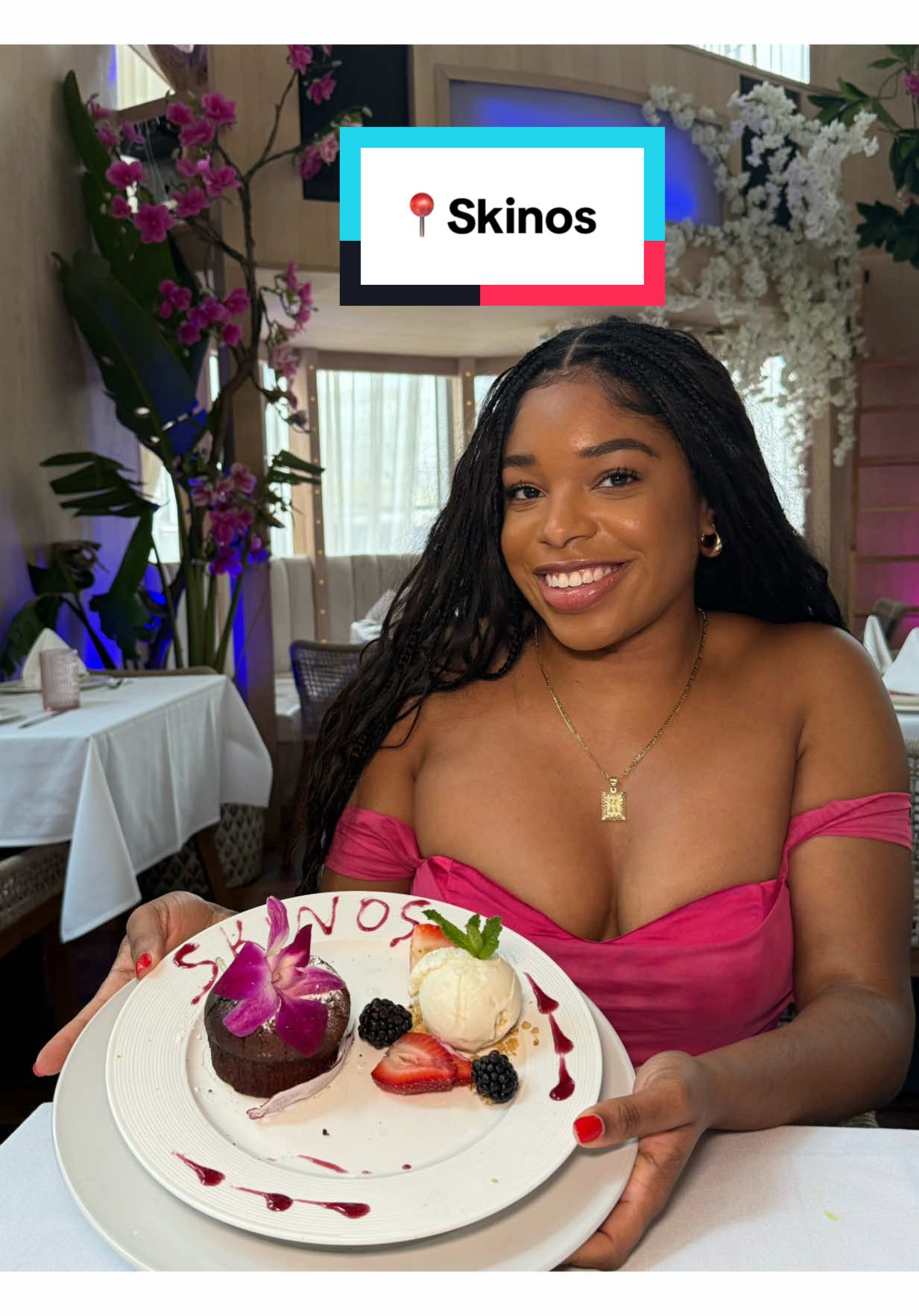 📍 @skinosnyc  Brunch goals at Skinos! ✨ If you haven’t tried it yet, you’re missing out! They offer an incredible $33 brunch deal that includes a meal and a drink, plus you can make it bottomless for just $25 extra. Brunch is served Saturday-Sunday, 11:30 AM - 3:30 PM! 🍽️ Featured Food & Drink: Mimosa Strawberry Kiss (not part of the brunch drink menu, but definitely worth trying!) 🍓 Ekmek French Toast Crab Eggs Benedict  Lava Cake  Avocado Toast  Greek Omelette with Turkey Sausage  #thingstodoinnyc #nyc #nyccontentcreator #contentcreator #nycinfluencer #Foodie #nycrestaurants #nycexplorers #nycfoodie #manhattan #brunch #meditteranean #topnycrestaurants #nycbrunch #RestaurantReview #nycexperience #fyp  #CapCut 