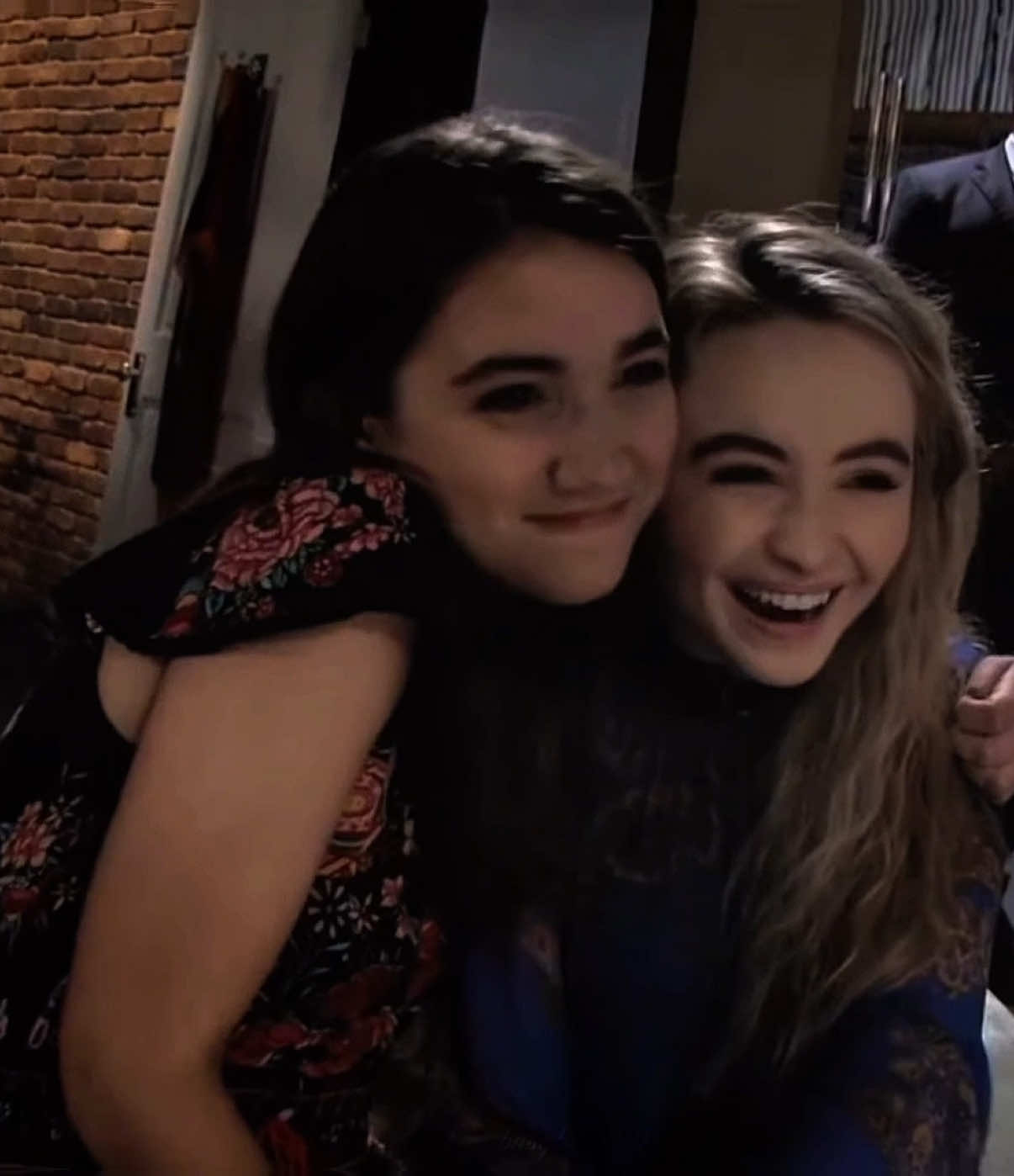 rowbrina plz come home 😭❤️ #sabrinacarpenter #rowanblanchard #rowbrina #girlmeetsworld #mayahart #rileymatthews #rilaya #edit #wehugnow #fyppppppppppppppppppppppp #xyzbcafypシ 