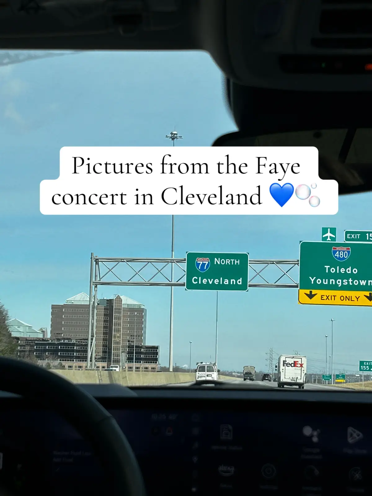 12th slide of her noticing us in our minion costumes🤗🤗🤗🤗  15th slide is people high fiving me for traveling then standing out in the snow for 7 hours🤞 #fayewebster #trending #fyp #cheers #clevelandohio #underdressedatthesymphony #viral #minions 