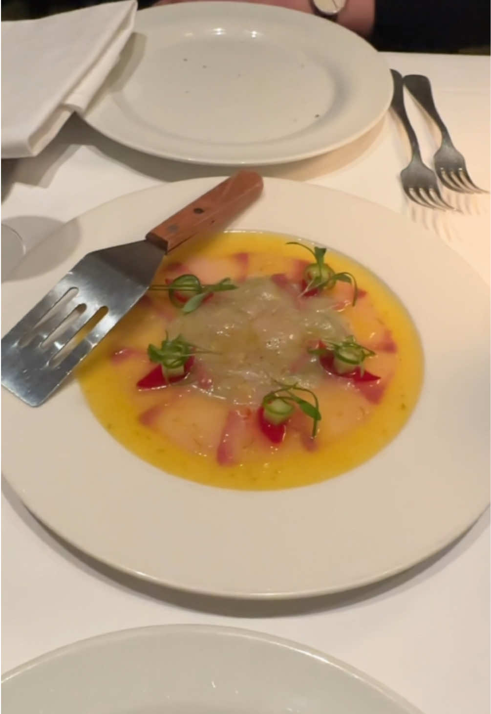 The yellowtail carpaccio will live rent free in my mind for the rest of the year  #datenight #restaurant #finedining #londonrestaurants #seafood #frenchresturant #mayfair #london #fyp 