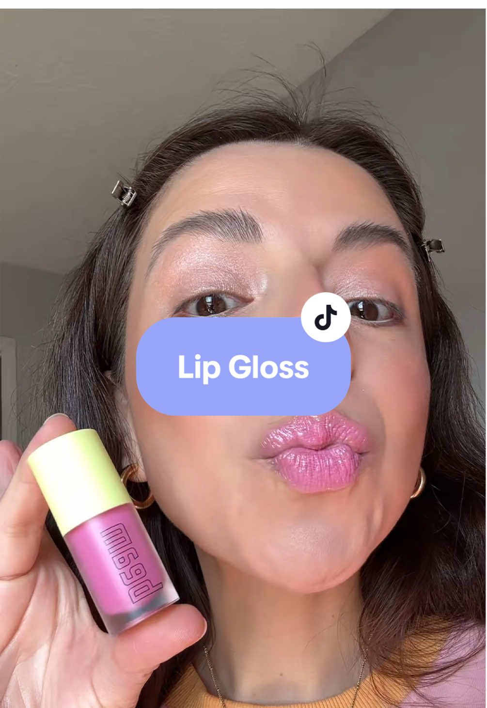 This color is so pretty! Vibrant Lip Gloss 😍 tan girlies you need this for the summer how prefect is this shade!!! 💞 #lipgloss #lipglosses #lipglosspoppin #beamlipgloss #madebymitchell #vibrant #vibrantlips #brightpink #pink #pinkgirly #pinkgirlies #tangirl #tangirls #summershade #Summer #summermakeup #tiktokshopspringglowup 