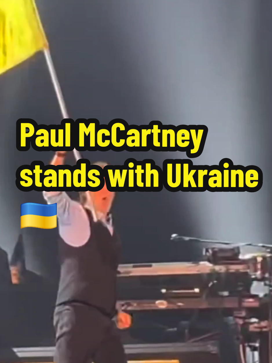 All you need is love—and solidarity. Paul McCartney stands with Ukraine. 💙💛 #paulmccartney #standwithukraine #helpukraine #westandwithukraine #ukraine #russiawar #thebeatles 