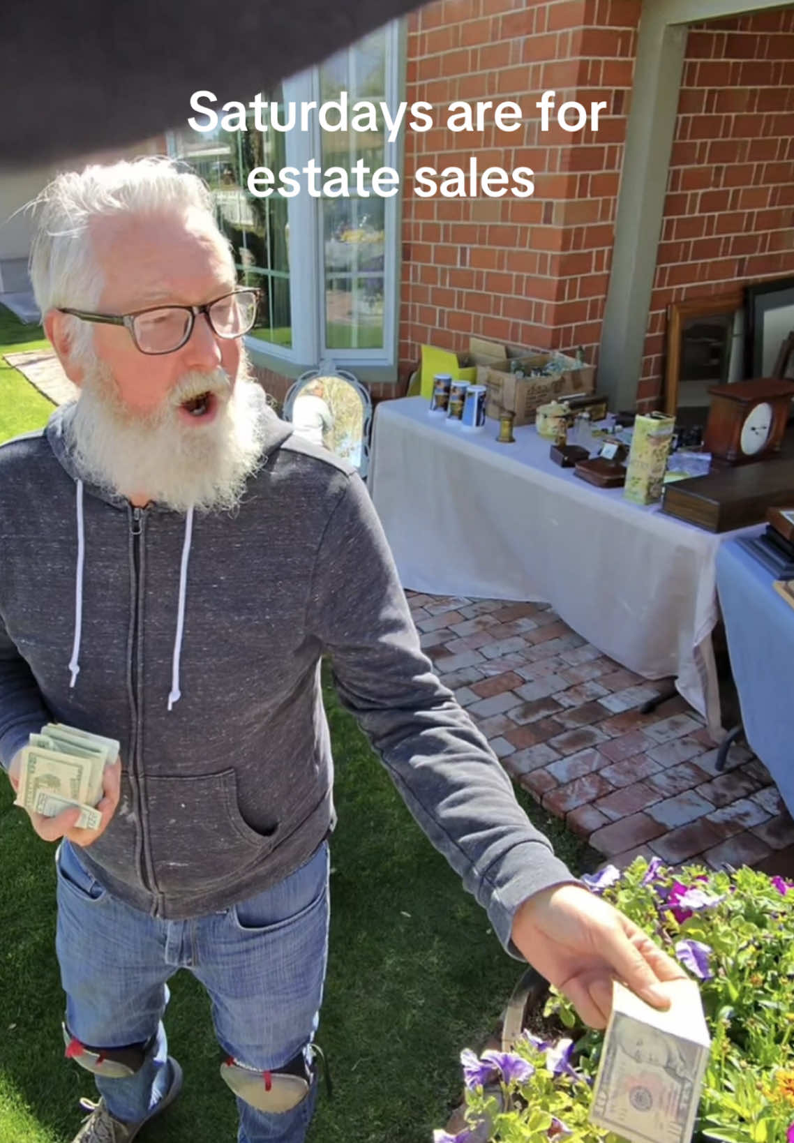 Saturdays are for estate sales 