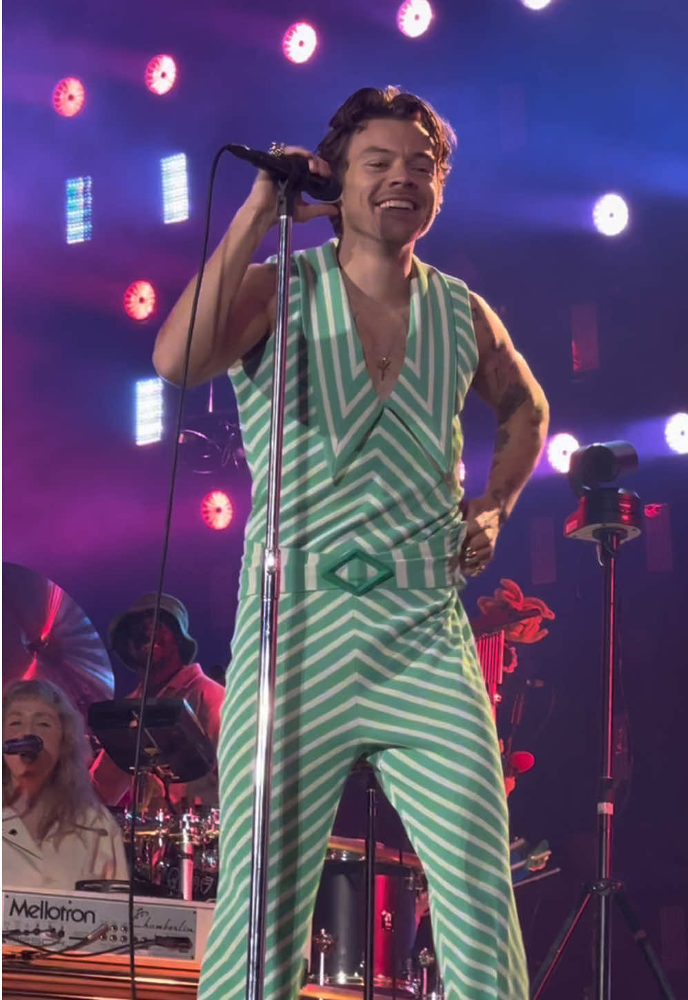 #loveontour2022 #harrystyles #faninteraction #livemusic #loveontour #concert 