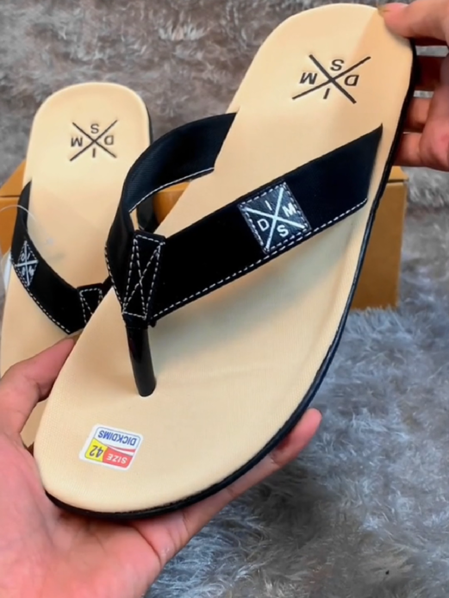 sandal distro cowok #sandalpria #sandaldistro #sandalcowok #sandaldickdims #sandalpriakeren #sandaljepitcowok #sandaljepitpria #sandallebaran #sandallebarancowok #sandallebaranpria #fyp 