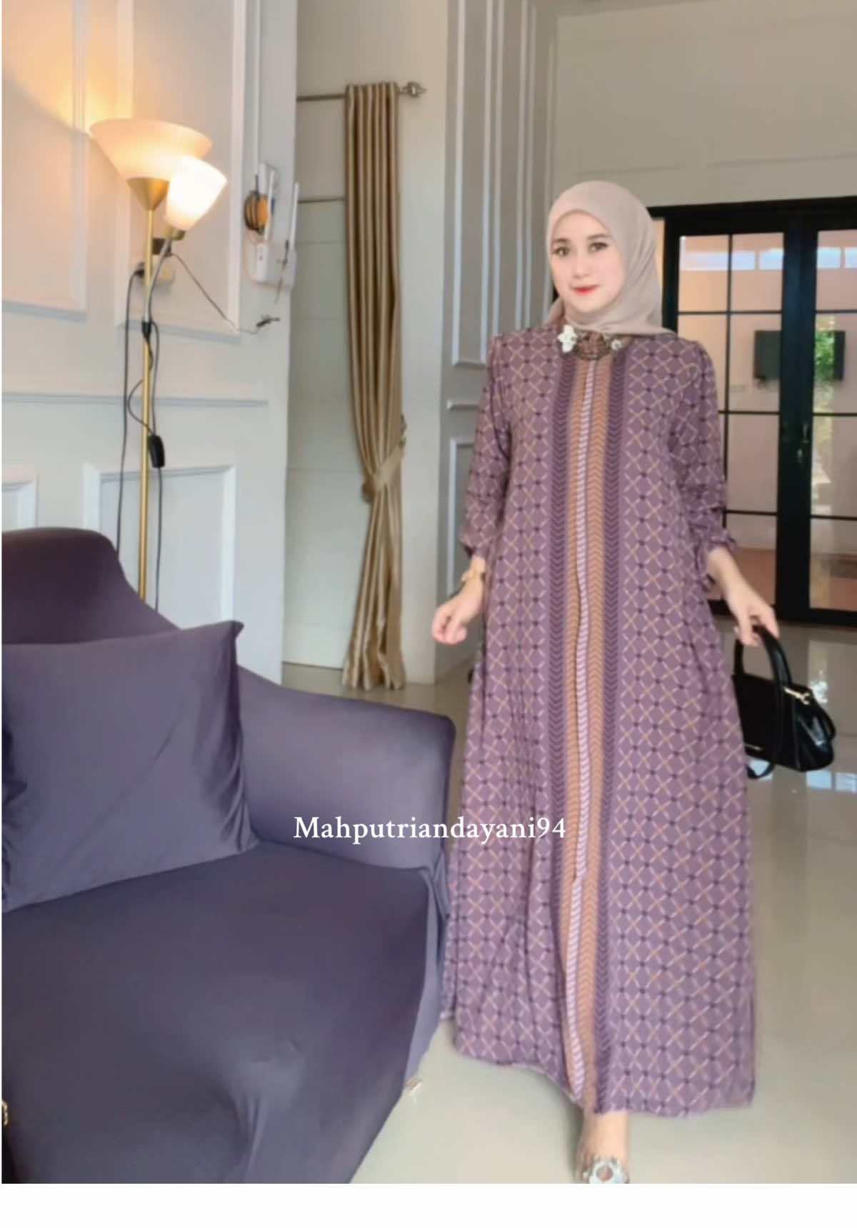 Gamis buat lebaran motif mewah warna mauve💜  #gamis #gamislebaran #gamislebaran2025 #ramadhan #lebaran2025 #LIVEhighlights #TikTokLIVE #LIVE #ootdhijab #fypp 