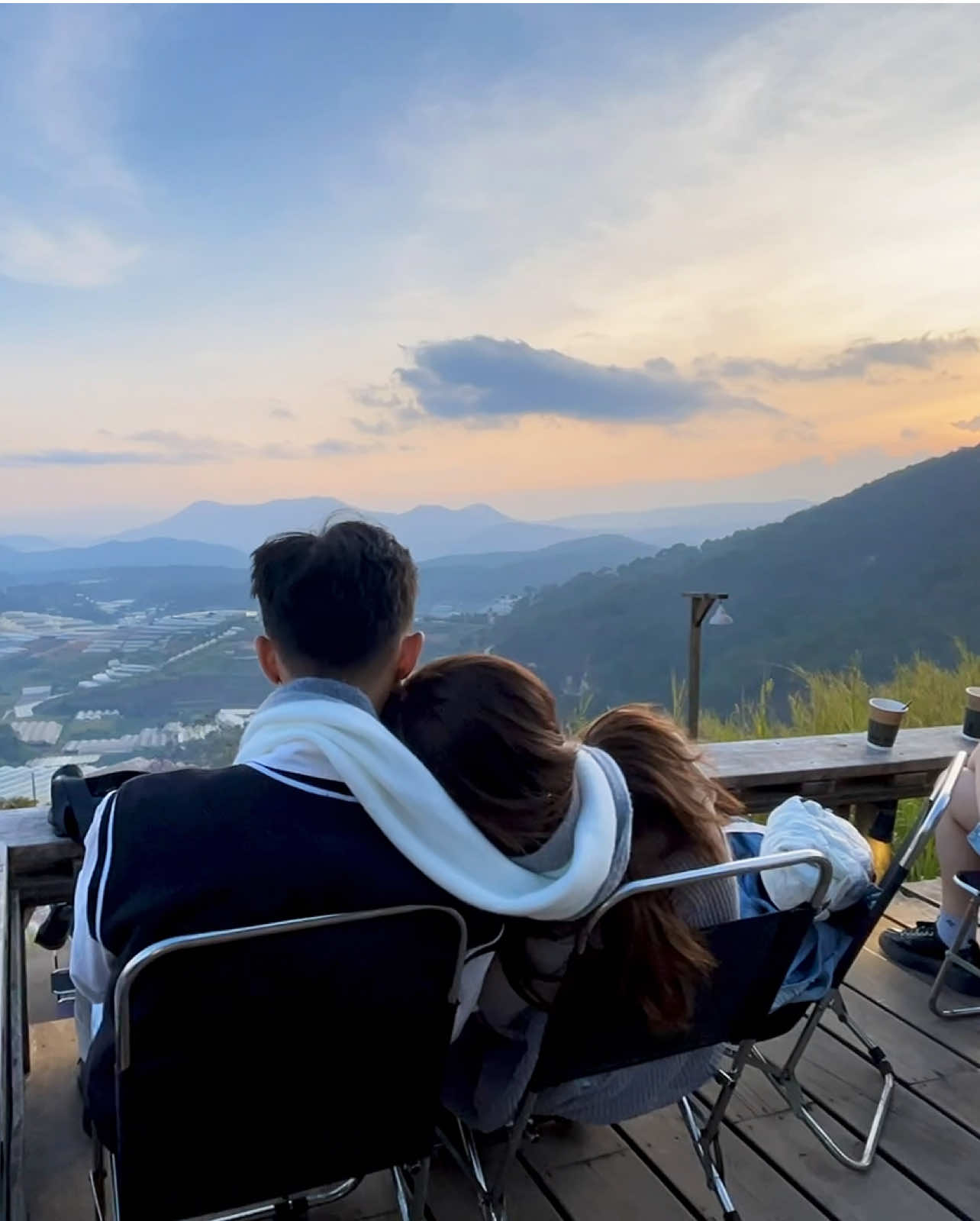 Đà Lạt thì chỗ nào cũng thơ, càng đi càng ko muốn về #dalat #hoanghon #travel #chill #couple #coffeetime #trending 