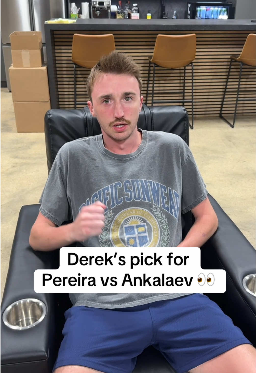 Y’all riding with @Betr Derek? 🤔 #ufc313 #alexpereira #chama #magomedankalaev #UFC #betrderek 