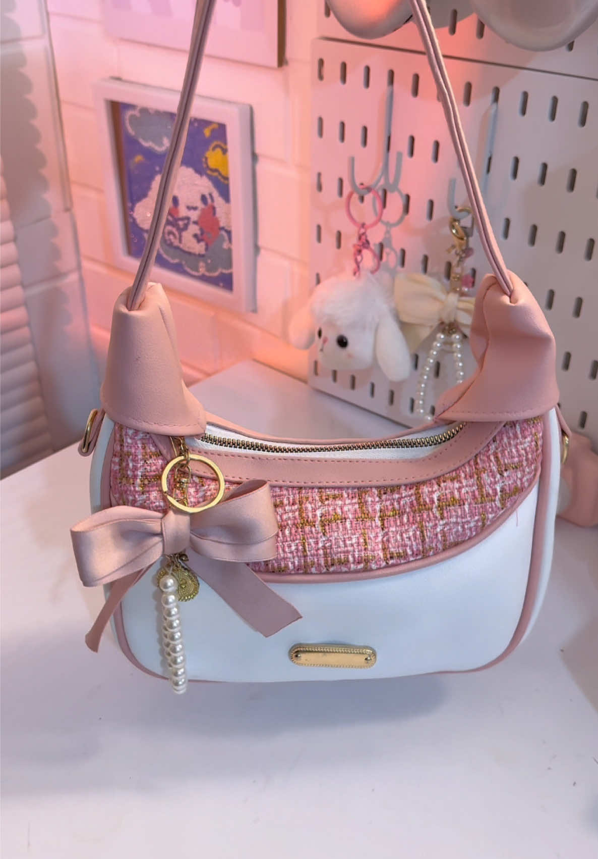 Lucu tasnyaaa😭🌸💕🎀 #taswanita #rekomendasitas #shoulderbag #tasselempang 