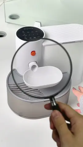 To all cat parents: This water dispenser is a lifesaver! Your kitty will thank you. #PetLovers#DogLife#CatLife#PetCare#PetTech#PetGadgets#fyp#tiktokshop#SpringIntoHealth 