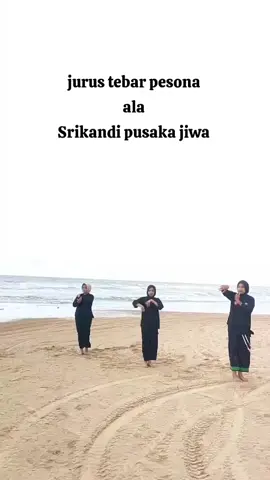 izin melintas@frdt_mfh05 @ruang_terbalik @pusaka_jiwa1965  #ipsiindonesia #fypmadurapride🔥 #masukberandafyp #fyp #silatmadura #viraltiktok #srikandi 
