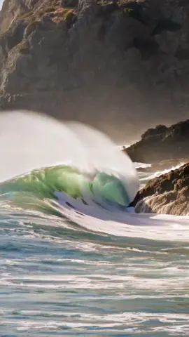 Lautan Berbadai dengan Ombak Raksasa yang Menerjang #alam #nature #cinematic #CapCut 