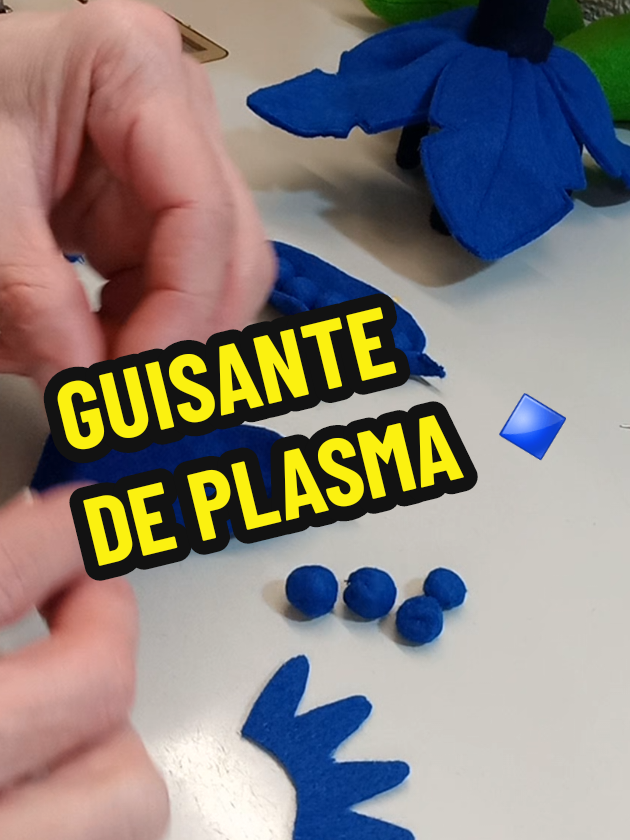 🔹️PELUCHES DE PVZ🔹️ 🙌 Te muestro cómo hago este peluche de pvz a mano. 🔹️GUISANTE DE PLASMA🔹️ 🥳 la colección sigue creciendo! #pvzplushies #pvz #peluches #plantasvszombies #diytutorial #hechoamano 