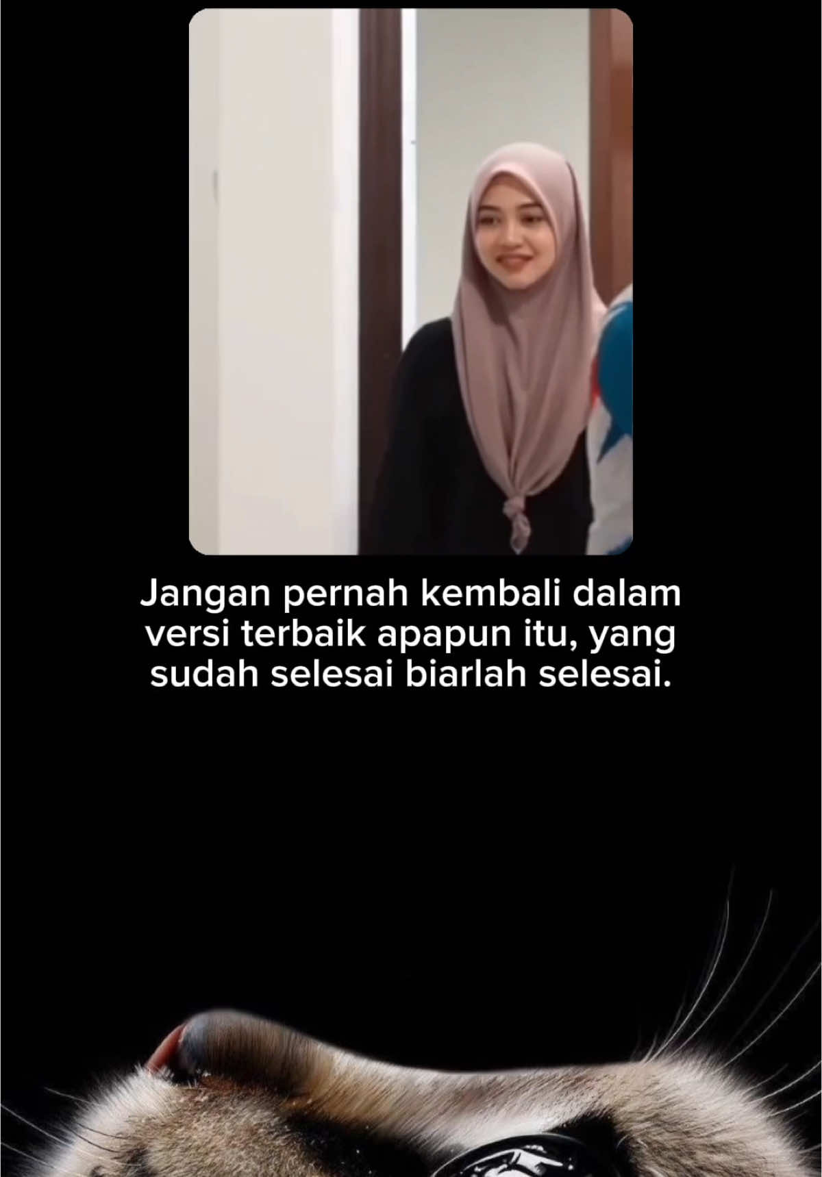 abadilah dalam keasingan bahkan jika semesta mempertemukan, aku akan menghindar, semoga kita tidak bertemu dikebetulan manapun. #sadstory #sadvibes #sad 