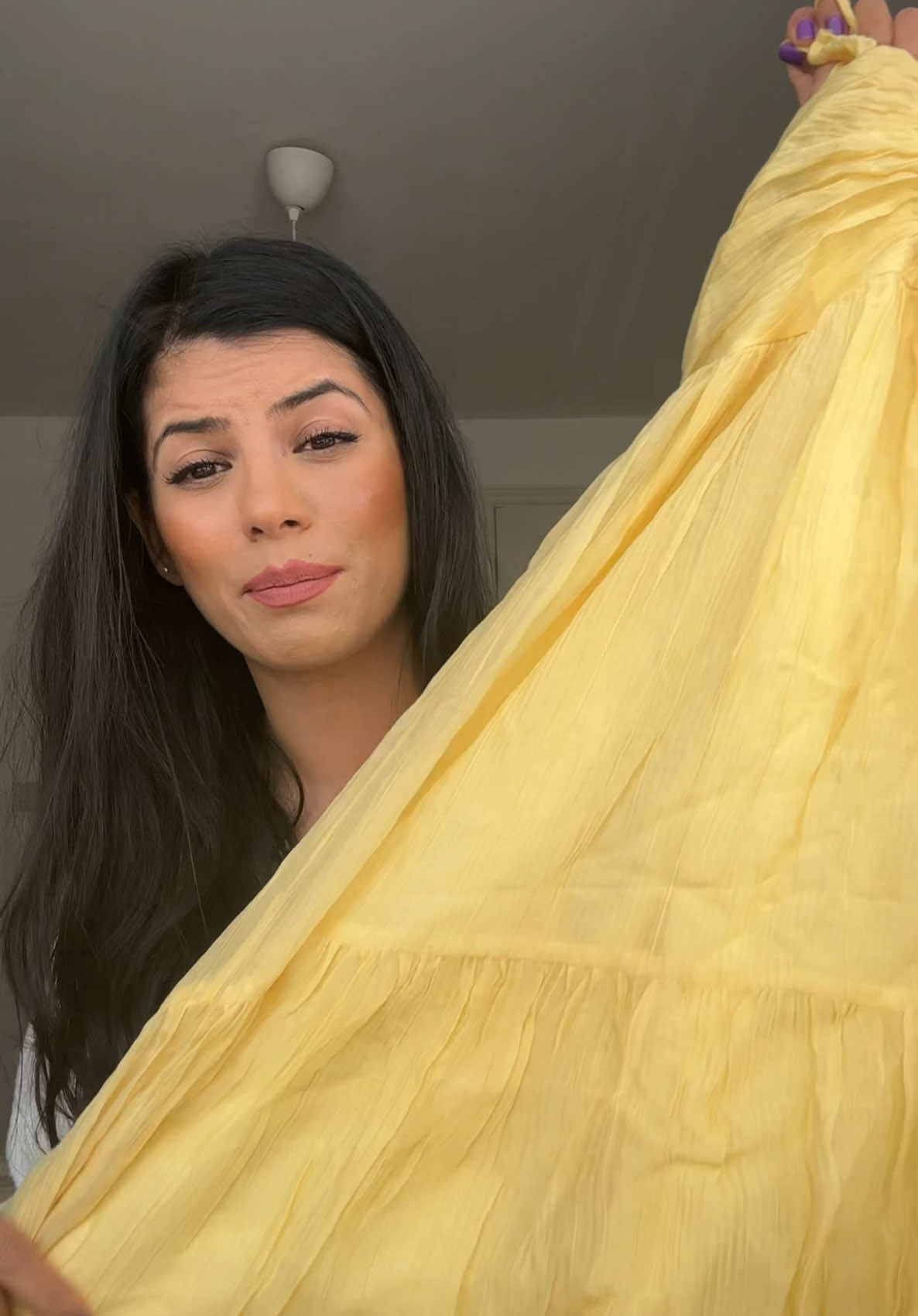 So many content creators push trash products just for a quick payday. These dresses? Not worth a penny. I only share what’s actually worth your money! Let’s talk about fake ads and bad collabs! #fyp #honesty #realreview #realtalk #fakeads #yellowdress #MomsofTikTok #springdress #dresses #fashion #fashionreview #springfashion #summerdress 