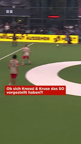 Ob das so geplant war?! 🙃🔥 #Joyn #P7MAXX #BallerLeague 👉 „ran Fußball: Baller League“ - Ab Montag, 20:15 Uhr auf ProSieben MAXX oder ab 18:15 kostenlos streamen auf Joyn!