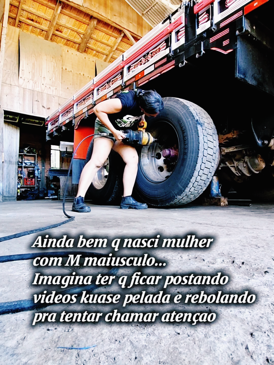 💥🤪 #borracheira #mulherbruta #fyyyyyyyyyyyyyyyy #trending #trends #viraliza #viral_video #tiktok #vaiprofycaramba #fy #foryoupagee #caminhao #caminhoneira #scania #scania113 #CapCut #sófalamalquemnãotem 