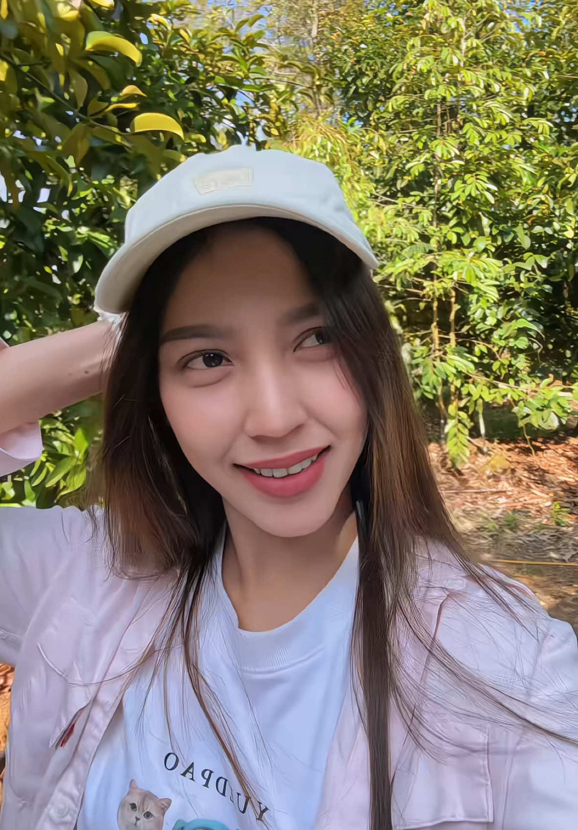 ฤดูกาลผลไม้ภาคตะวันออก 🍃🌳 #ผู้หญิงทําสวน👩‍🌾 #วัยรุ่นทําสวน #สาวใต้ #วัยรุ่นสวนทุเรียน #🤍🖤 
