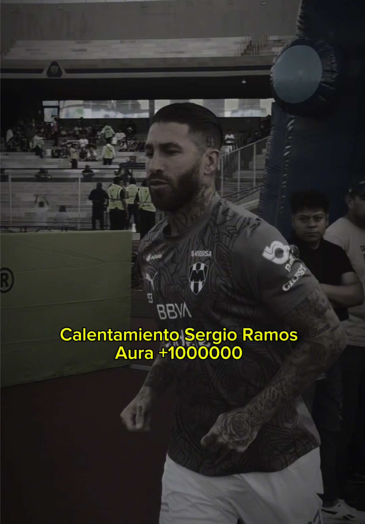 +10000 de Aura @sergioramos 👍 🎥: @Diego Sancho 