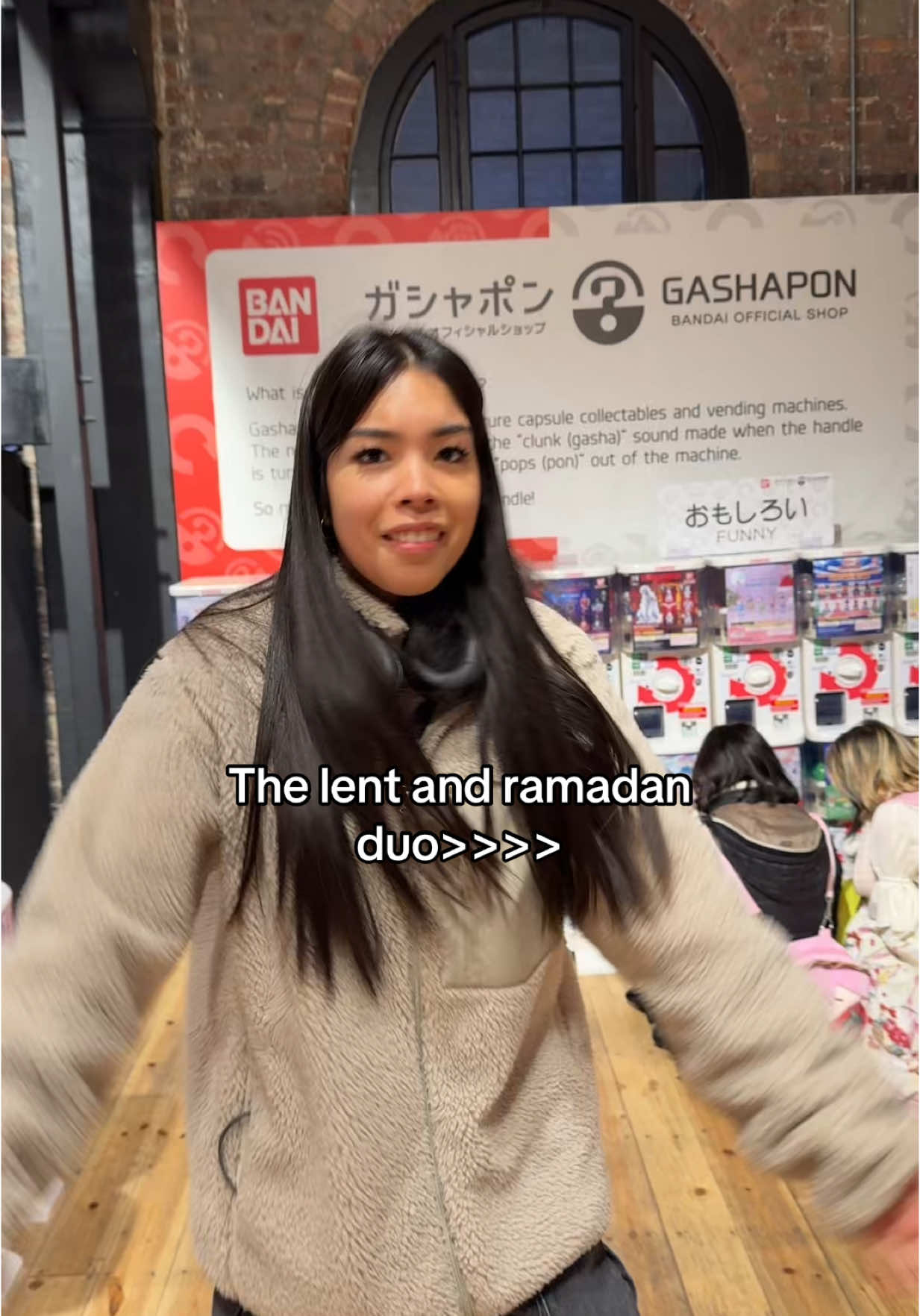 THE BEST DUO 🤭 @Farah Shams  #lent #Ramadan #catholictiktok #muslimtiktok #angelinacertified #farahshams #camdentown #camden 