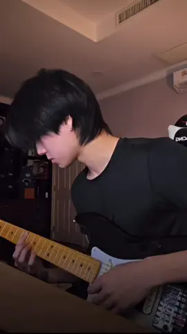 Phuwin with guitar 🎸 #phuwintang #phuwin #ภูวินทร์ #ภูวินทร์ตั้งศักดิ์ยืน 