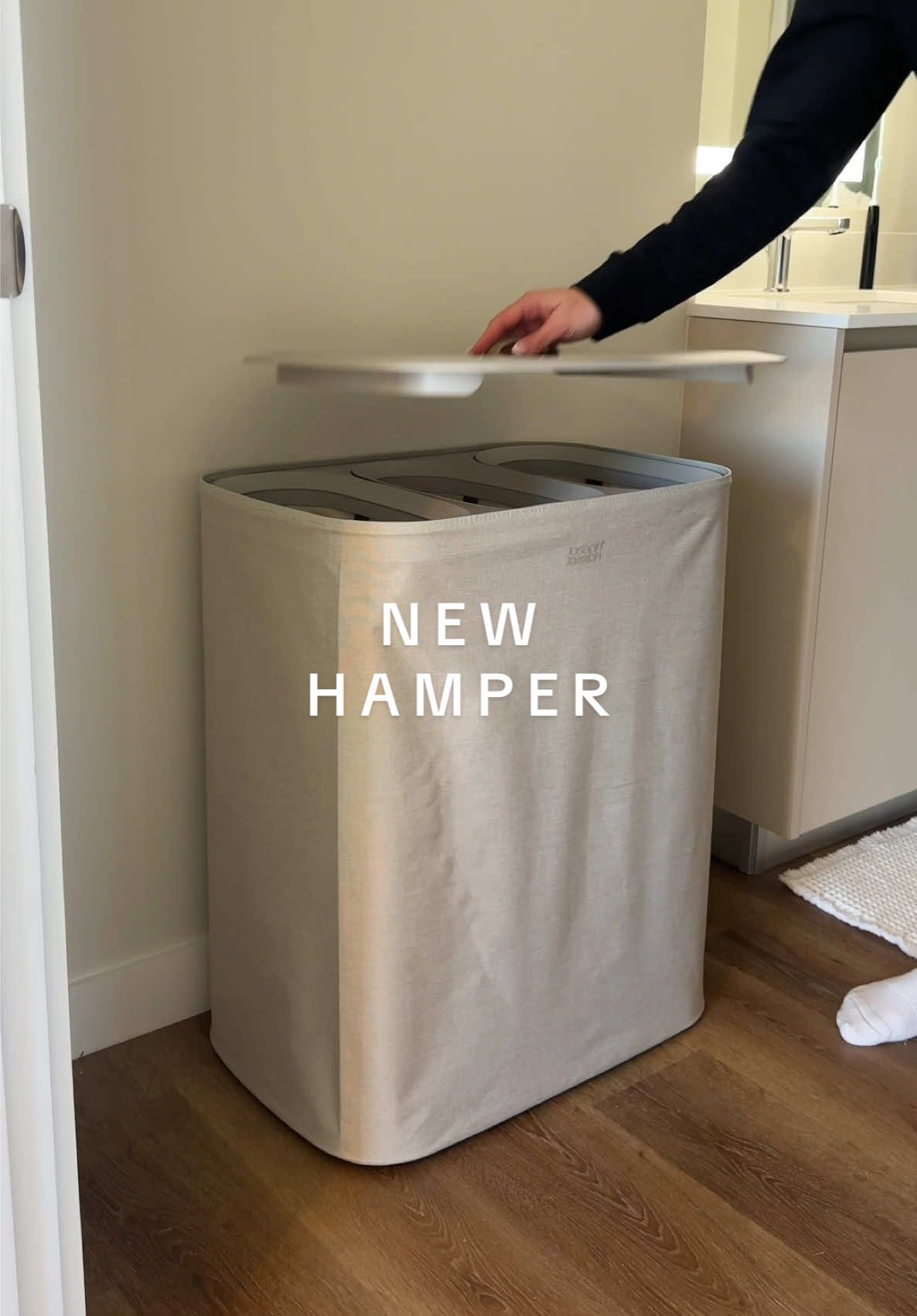 Obsessed with this hamper for my new apartment! 🧺 Find it in my storefront! #homefinds#laundrytok#laundry#hamper#laundryhamper#asmr#satisfying#organized 