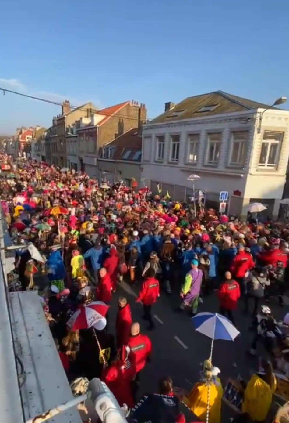 Carnaval de Dunkerque - bande de Malo ☂️ 👒🎩 #pourtoi #fyp #carnaval #carnavaltiktok #carnavaldunkerque #dunkerque #malo 