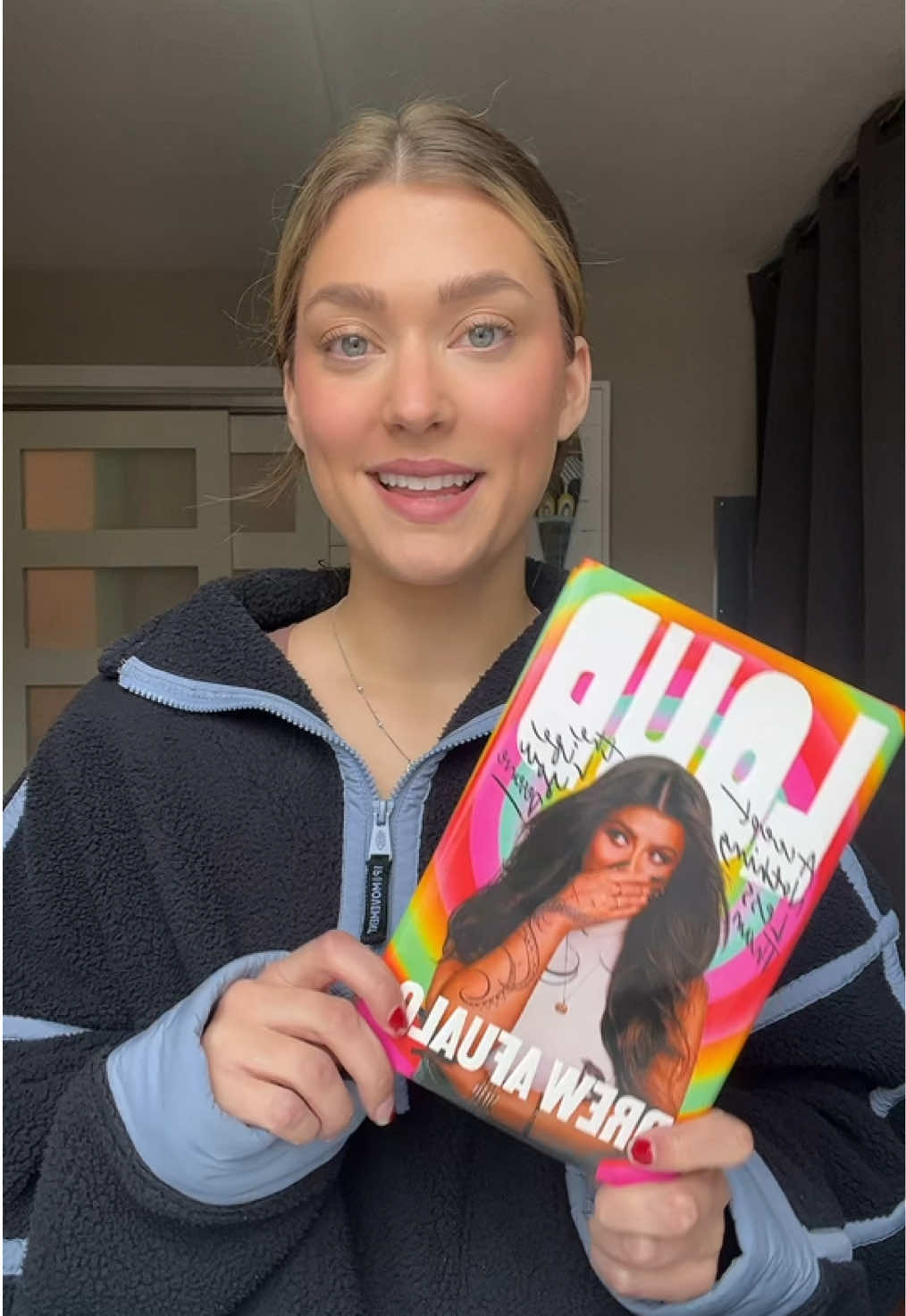 Great work @Drew Afualo  #louddrewafualo #drewafualo #BookTok #booktoker #bookcommunity #bookish #fantasybooks #fantasyreader #thrillerbooks #thrillerreader #romantasy #romantasybooks #horrorbooks #horrorreader #lilynotaflowertho 