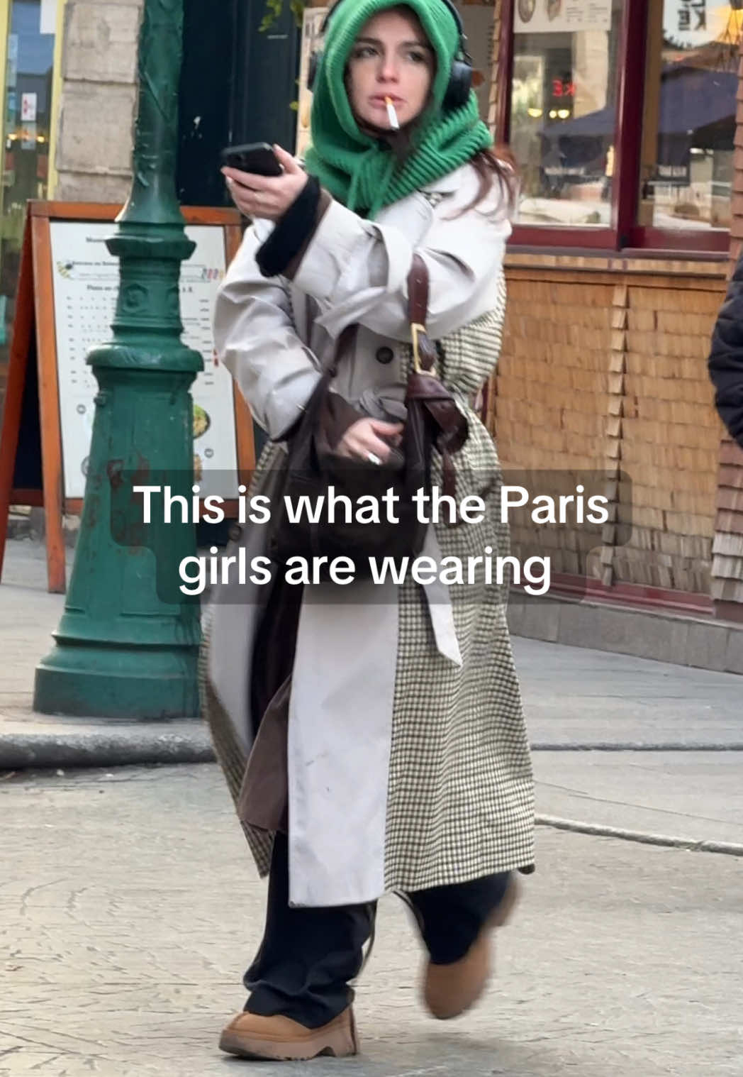 This is some serious coat inspo #OOTD #paris #winter #fashion #inspo #parisfashionweek #pfw 