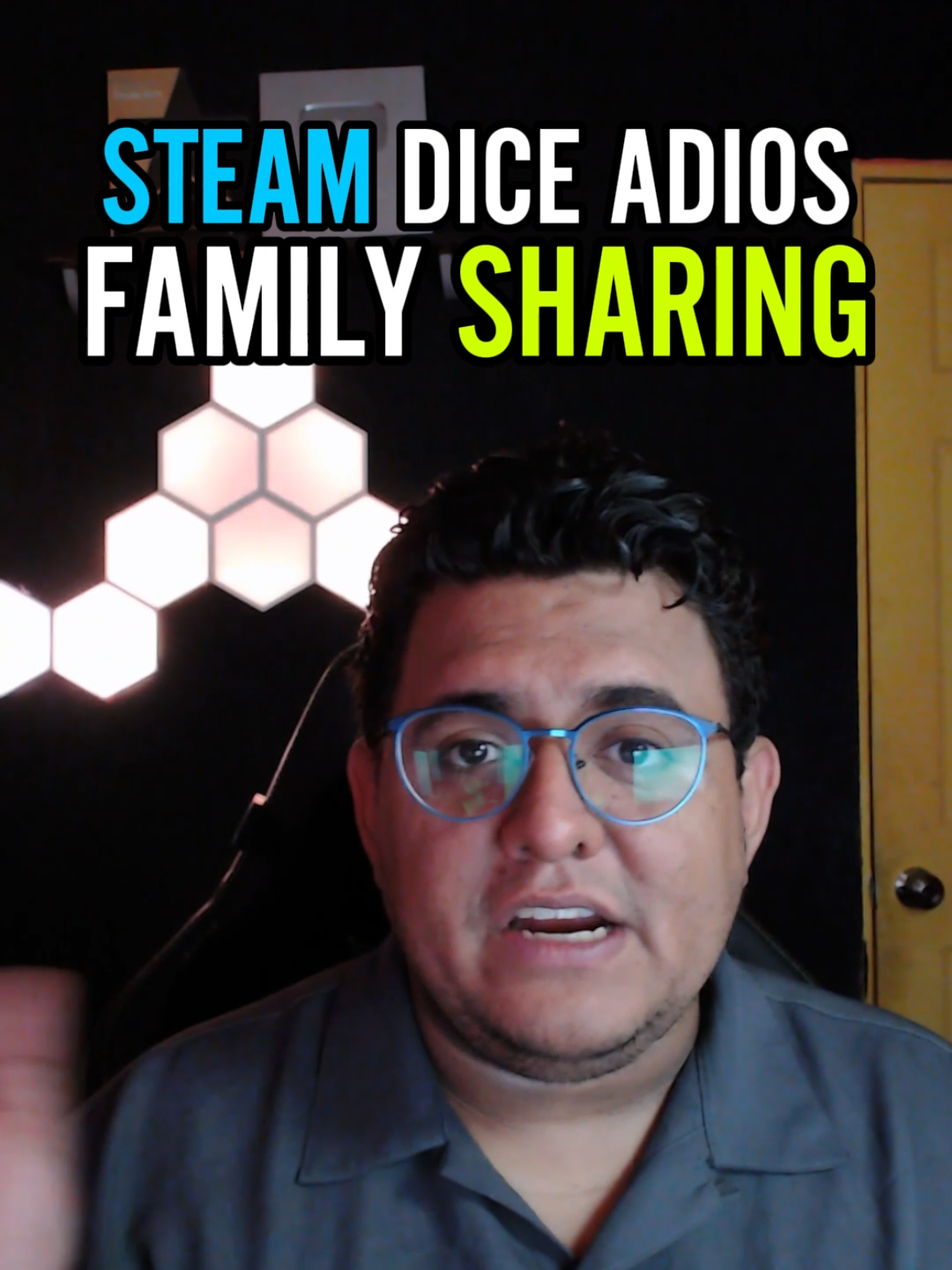 🎮💔 STEAM LE DICE ADIÓS A FAMILY SHARING Y LOS JUGADORES NO ESTÁN FELICES  Adiós a compartir juegos con amigos del otro lado del mundo… y hola a un sistema más restrictivo. Valve ha confirmado que Steam Family Sharing desaparecerá este 2025, dando paso a Steam Family, un nuevo sistema de préstamo de juegos con restricciones. 💀🔒 Desde su lanzamiento en 2013, Family Sharing permitió a jugadores compartir su biblioteca con amigos y familiares sin importar la distancia. Pero ahora, con Steam Family, solo los miembros de un mismo hogar y país podrán acceder a los juegos compartidos. ¿Lo positivo? Ahora se podrá jugar simultáneamente un mismo título, algo que antes no era posible. Pero el precio a pagar es alto: adiós a compartir juegos con amigos lejanos. 🏡🌍🚫 La noticia ha generado reacciones encontradas en foros como Reddit, donde algunos celebran la posibilidad de jugar simultáneamente, mientras otros lamentan la restricción geográfica. La transición de Family Sharing a Steam Family es sin duda un golpe para aquellos que usaban el sistema para compartir juegos con amigos de todo el mundo. Y aunque el nuevo sistema tiene mejoras, la pérdida de flexibilidad ha dejado un sabor amargo en la comunidad. ¿Un paso adelante o un retroceso disfrazado de evolución? 🤔🔥 #steam #gamer #gaming #videojuegos #noticias #gamerdenacimiento #Valve #Steamgame #steamdeck 