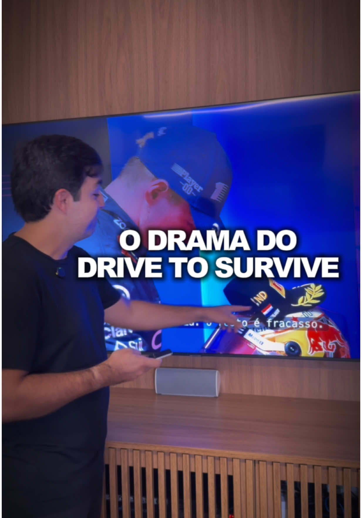 Que o Drive to Survive dá uma exagerada a gente sabe… Mas essa do Max pra gerar um drama foi d+ não?! 👀 #f1 #drivetosurvive #maxverstappen #landonorris 