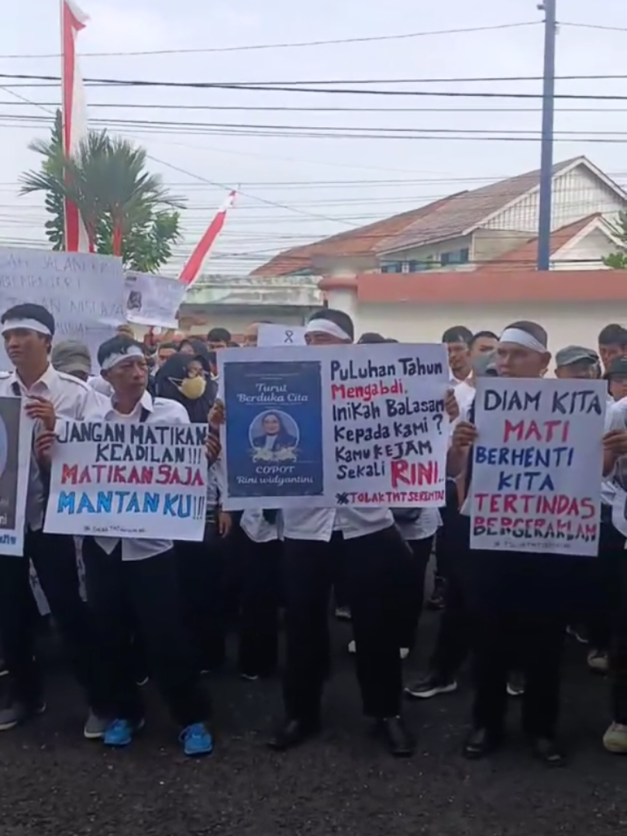 1500  CASN dan P3K di Kota Banjar Jawa Barat tuntut Menpan RB mundur, imbas dari penundaan pengangkatan CASN n P3K, Senin (10/3/2025).