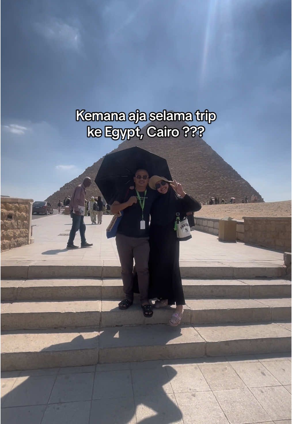 Super duper panas, dan berdebu disini, tapi super happy juga, tau sejarah Islam, dan tentunya explore hal hal baru yang belum pernah dilakuin selama hidup #religion #trip #moslem #muslim #cairo #egypt #mesir #mesirkuno #museum #mumi #sphinx #sphinxcat #pyramid #pyramids #7keajaibandunia #mosque #masjid #romawi #kuno #papyrus #adventure #unforgettable #moment #gyza #cruise #nile #sungainil #nileriver #river #somuchfun #placetogo #cairo_egypt #cairoegypt #alazhar #imamsyafii
