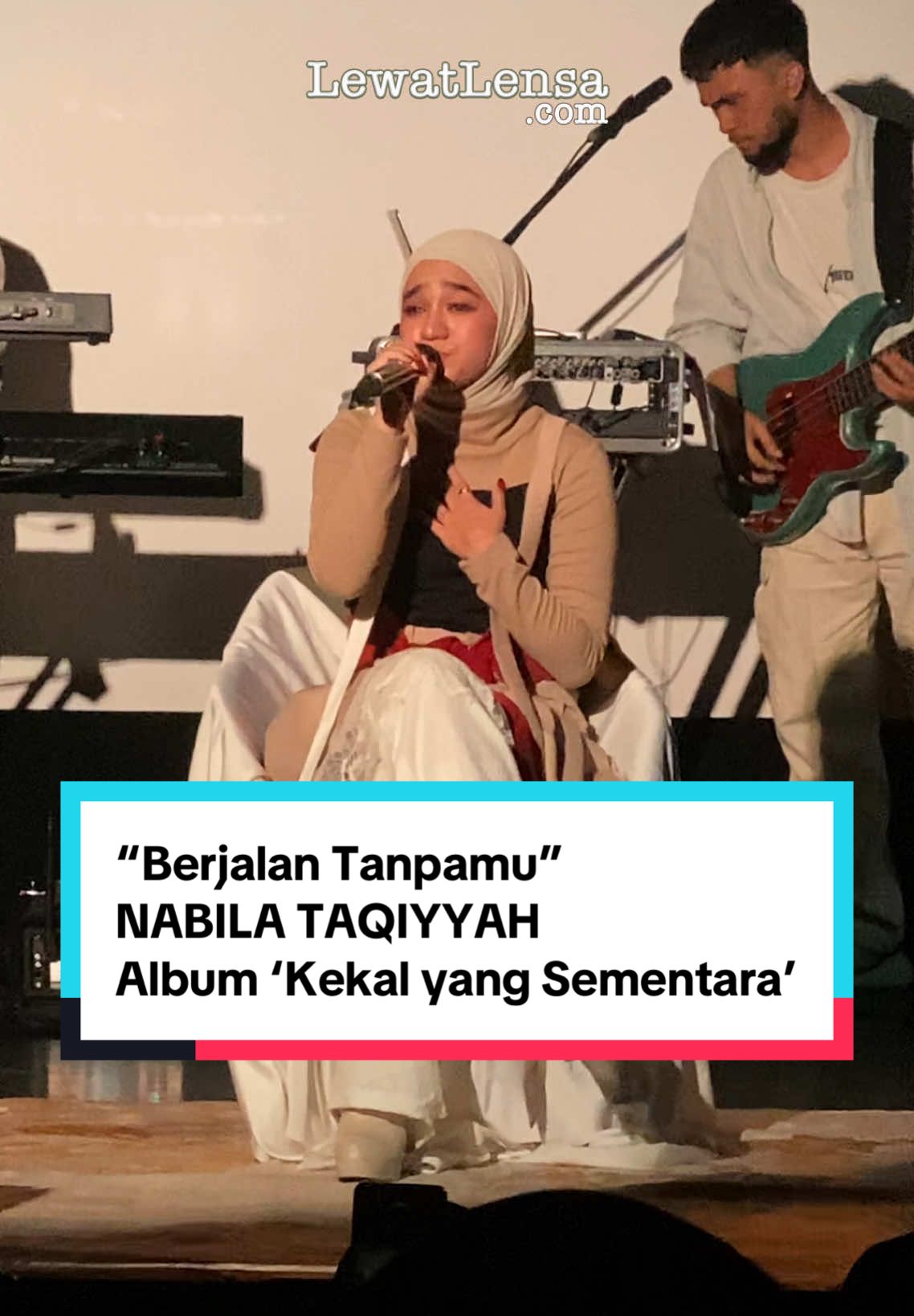 @Nabila Taqiyyah bawakan lagu “Berjalan Tanpamu”, lagu ke delapan yang sekaligus menjadi focus track dalam Debut Albumnya pada momen Debut Album Showcase “Kekal yang Sementara” pada Sabtu, 8 Maret 2025 berlokasi di Auditorium Institut Français Indonesia.  @Thenablovers Official    #nabilataqiyyah #berjalantanpamu #focustrack #kekalyangsementara #thenablovers #lewatlensadotcom #lewatlensacom #lewatlensanews #lewatlensachannel 