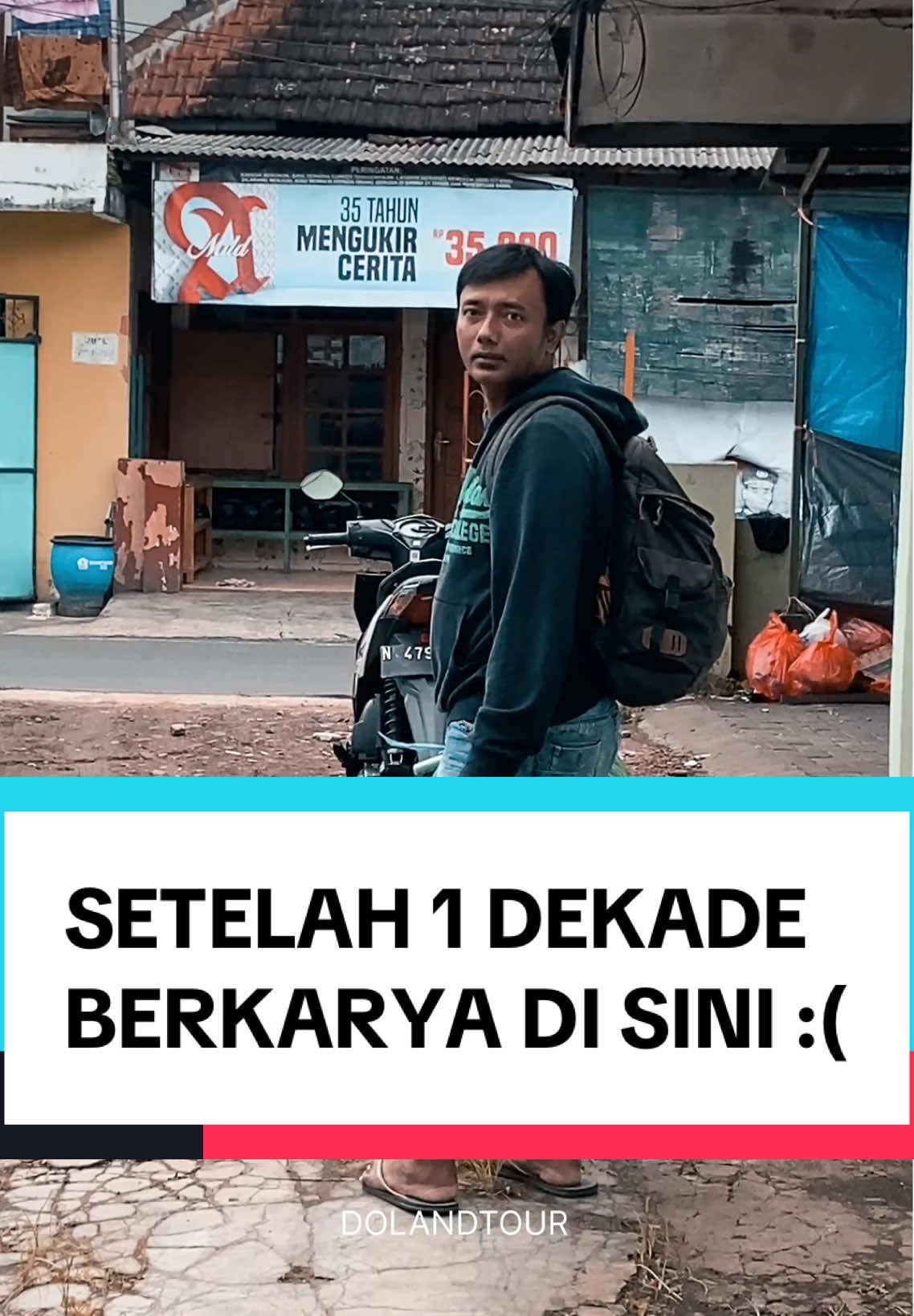 Hari ini 10, Maret 2025 Jam 10.10 WIB, dengan tetes air mata kami meninggalkan tempat ini. Tempat bertumbuh, belajar dan berkarya bersama team Young Gun’s DoLand. Terimakasih Semua Team Yang sudah pernah di Sini berkarya bersama. Setelah Sepuluh Tahun akhirnya harus mengikhlaskan semua kenangan yang ada di sini semua cerita suka duka tempat bercanda bersama mencurahkan keluh kesah perjalanan. Dan aku tahu apa itu sahabat !. Aku sudah tidak bisa berkata2 lagi Thanks All.. ➖➖➖➖➖➖➖➖➖ #travelmalang #dolandtour #rentcarmalang #sewabusmalang #lifestory #friendship #malang #sadstory 