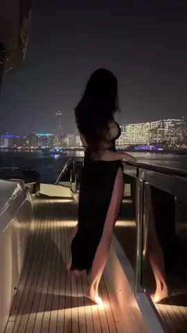 #luxury #future #gettingrich #luxarylife #designerlife #arsthetic #nightvibes #darkluxuryaesthetic #millionaire #motivation #fyp #richmindset #richlifestyle #nightindubai #richgirl 