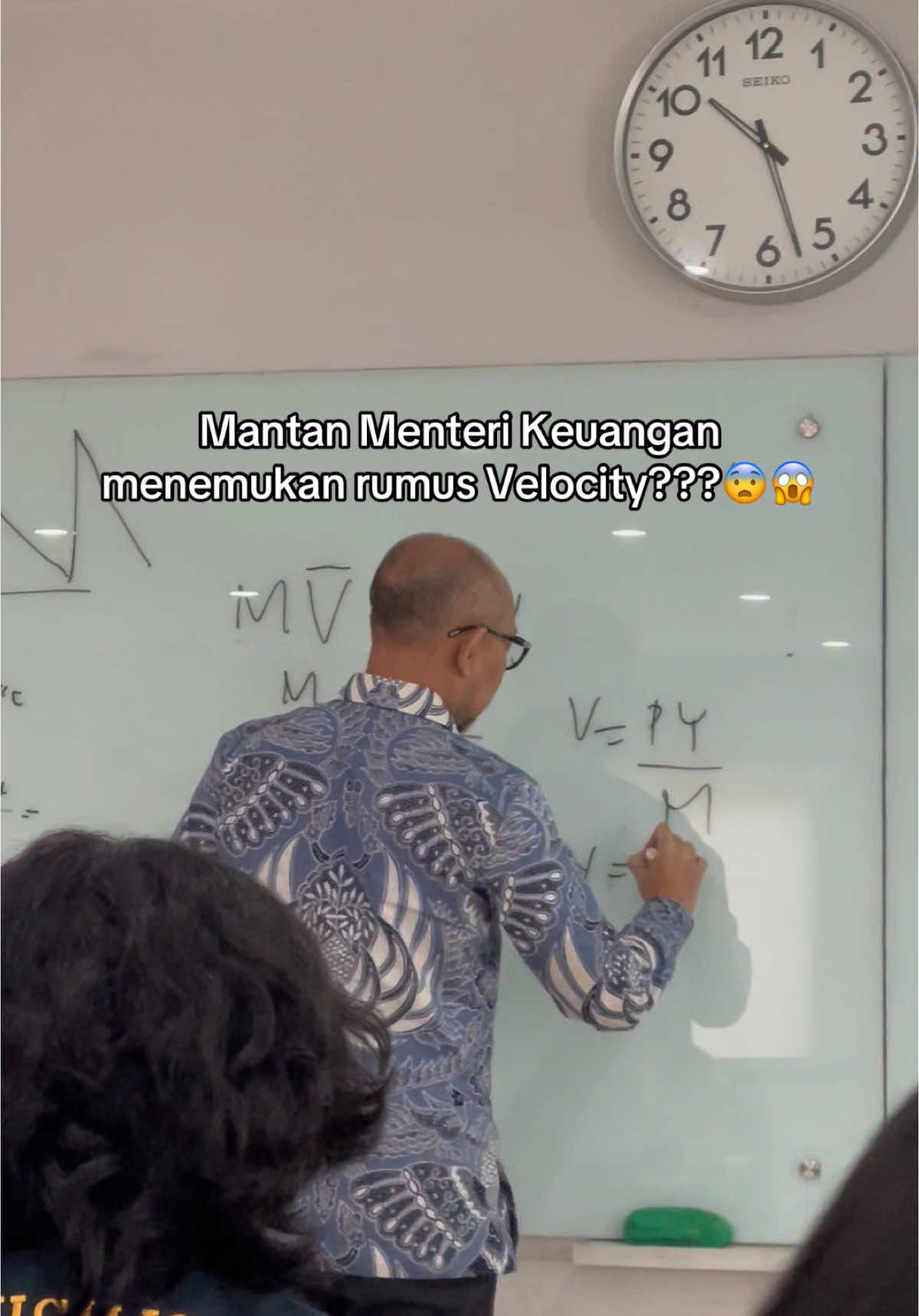 Udah Velocity sama Pak Chatib Basri gini bisa ketularan jadi Menteri Keuangan gak ya🙏🏻 #febui #ui 