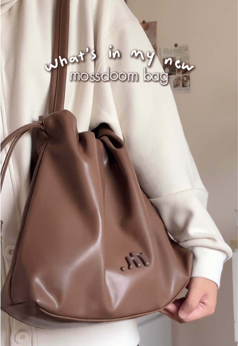 sumpah kalini lawo sangat beg baru mossdoom ni, color brown ni pun dah comey dooh. Nak bawak gi terawih sebab boleh muat banyak barang #mossdoomshoulderbag #mossdoombags #mossdoomtotebag #shoulderbag #womenbag 